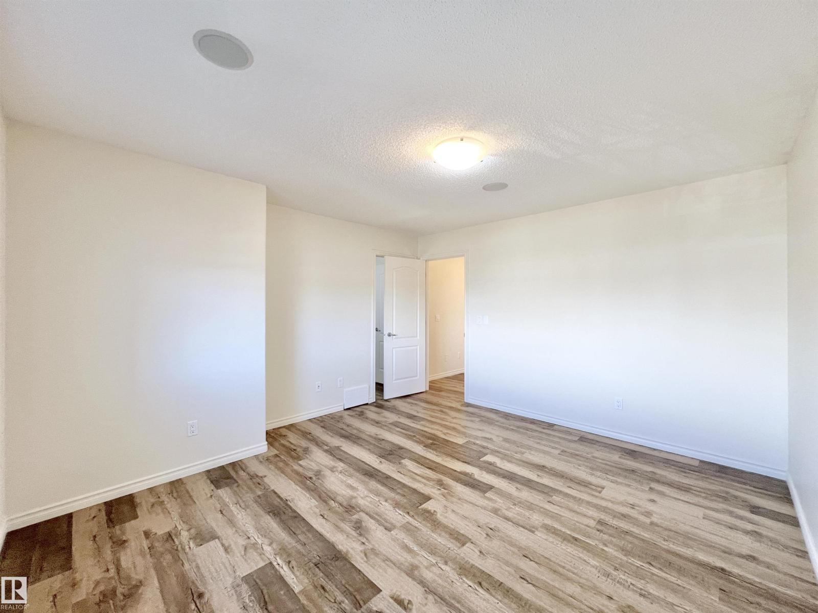 17127 7A AV SW - 21