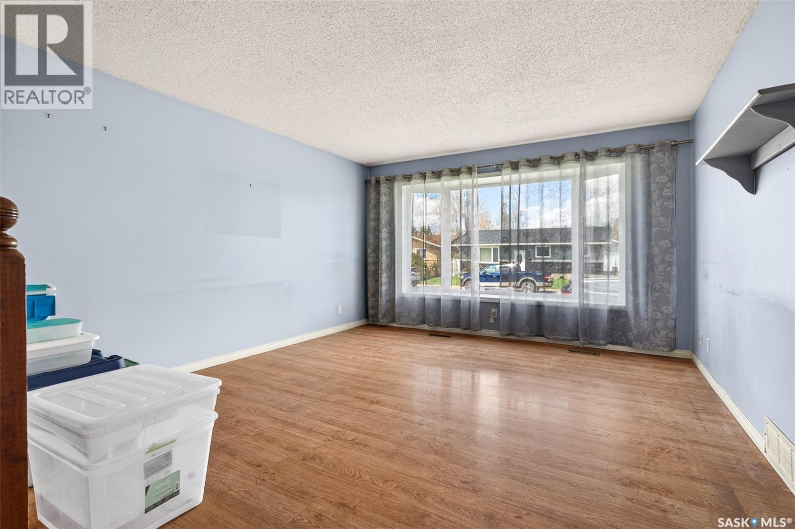 29 Edelweiss CRESCENT - Image 3
