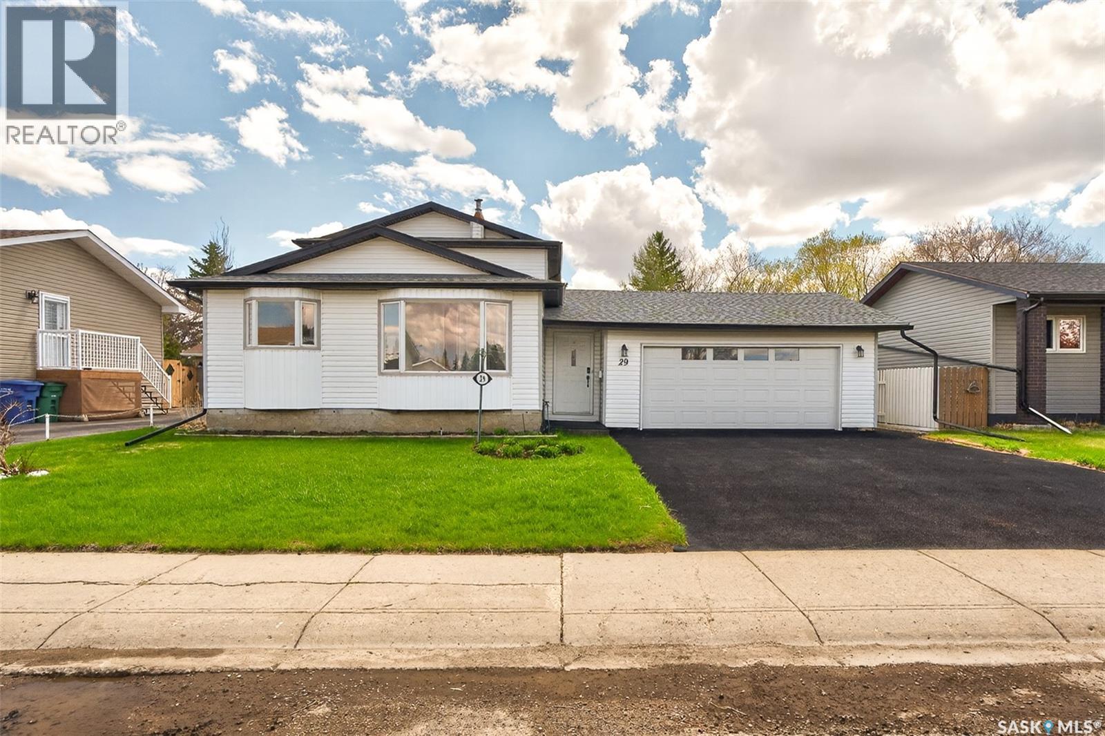 29 Edelweiss CRESCENT - 53