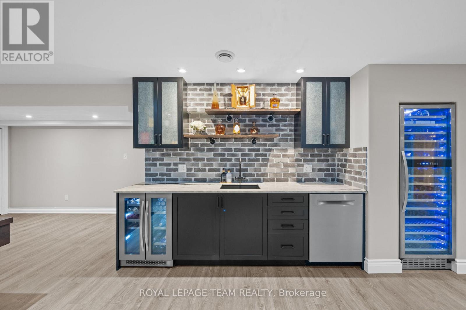 6673 PEBBLE TRAIL WAY - 32