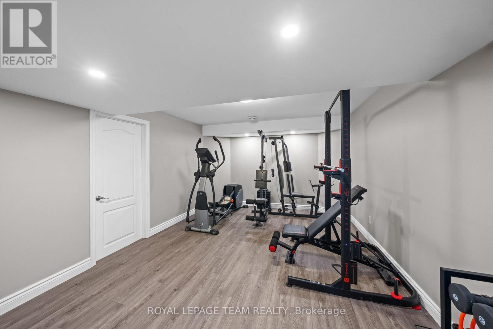 6673 PEBBLE TRAIL WAY - 38