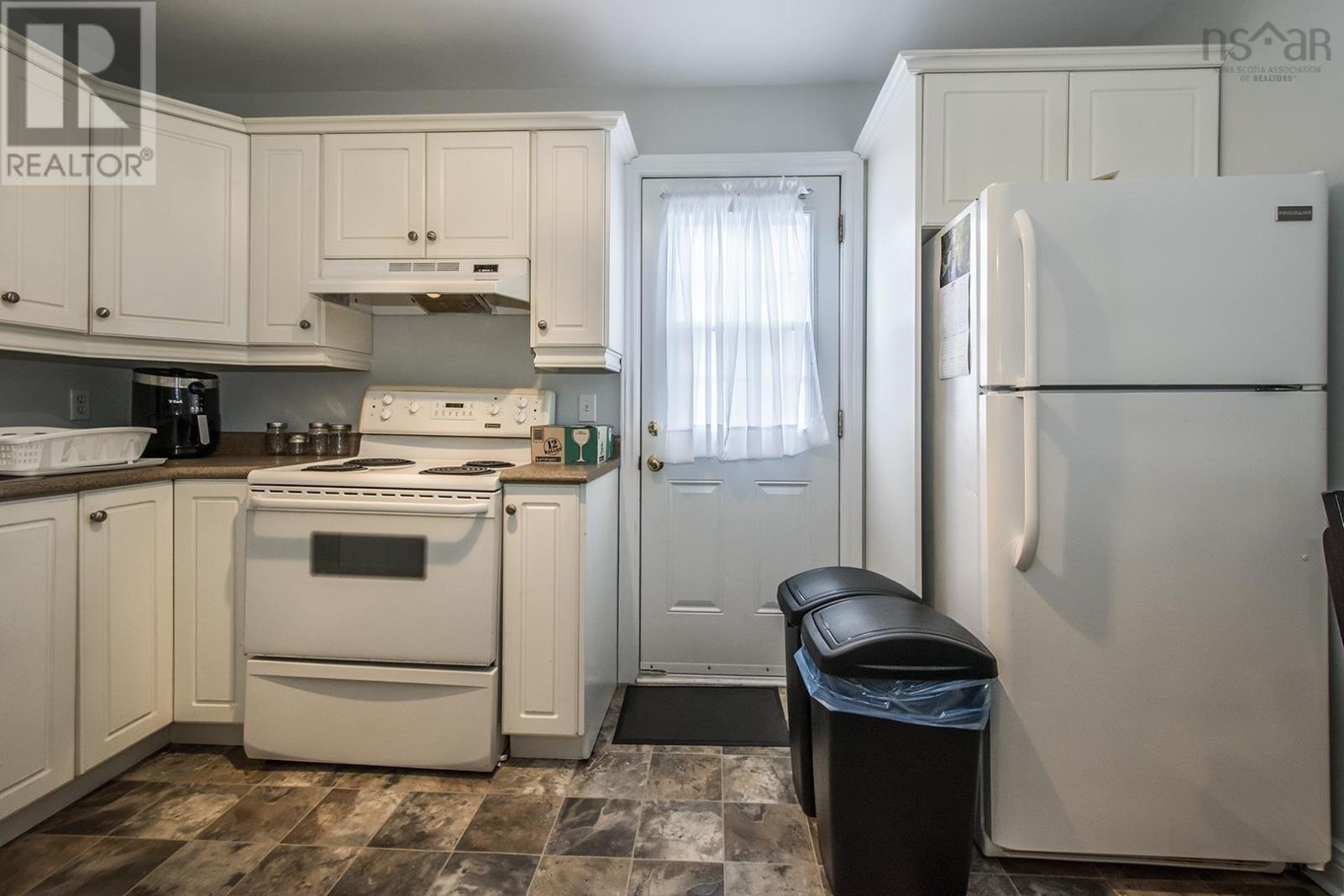 17 B&C Maple Drive - 17