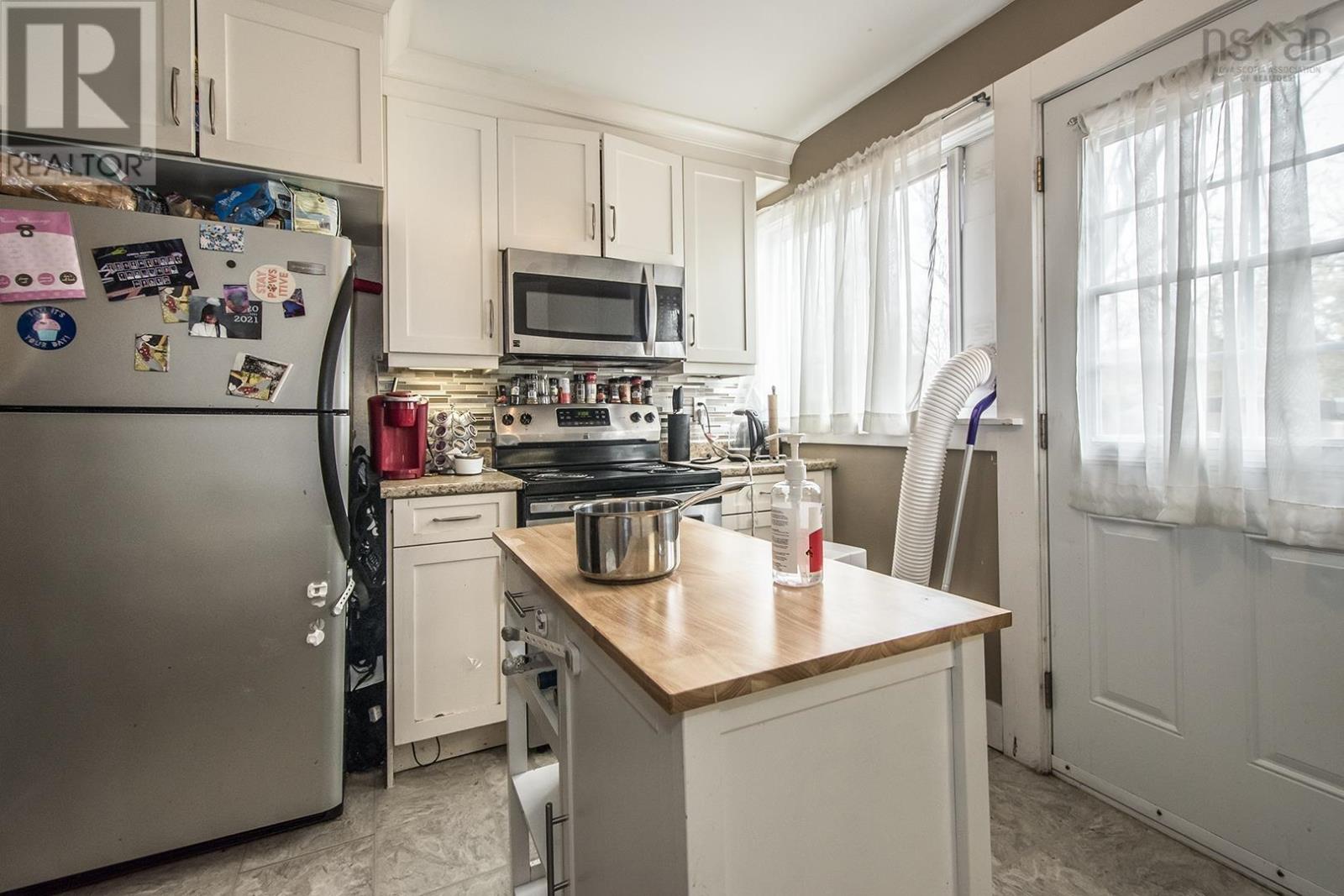 17 B&C Maple Drive - 29