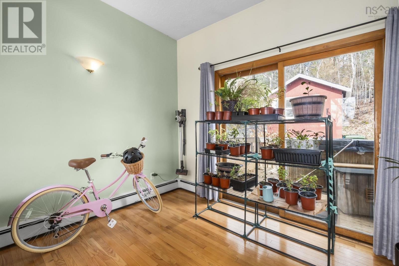 12 Campbell Drive - 12