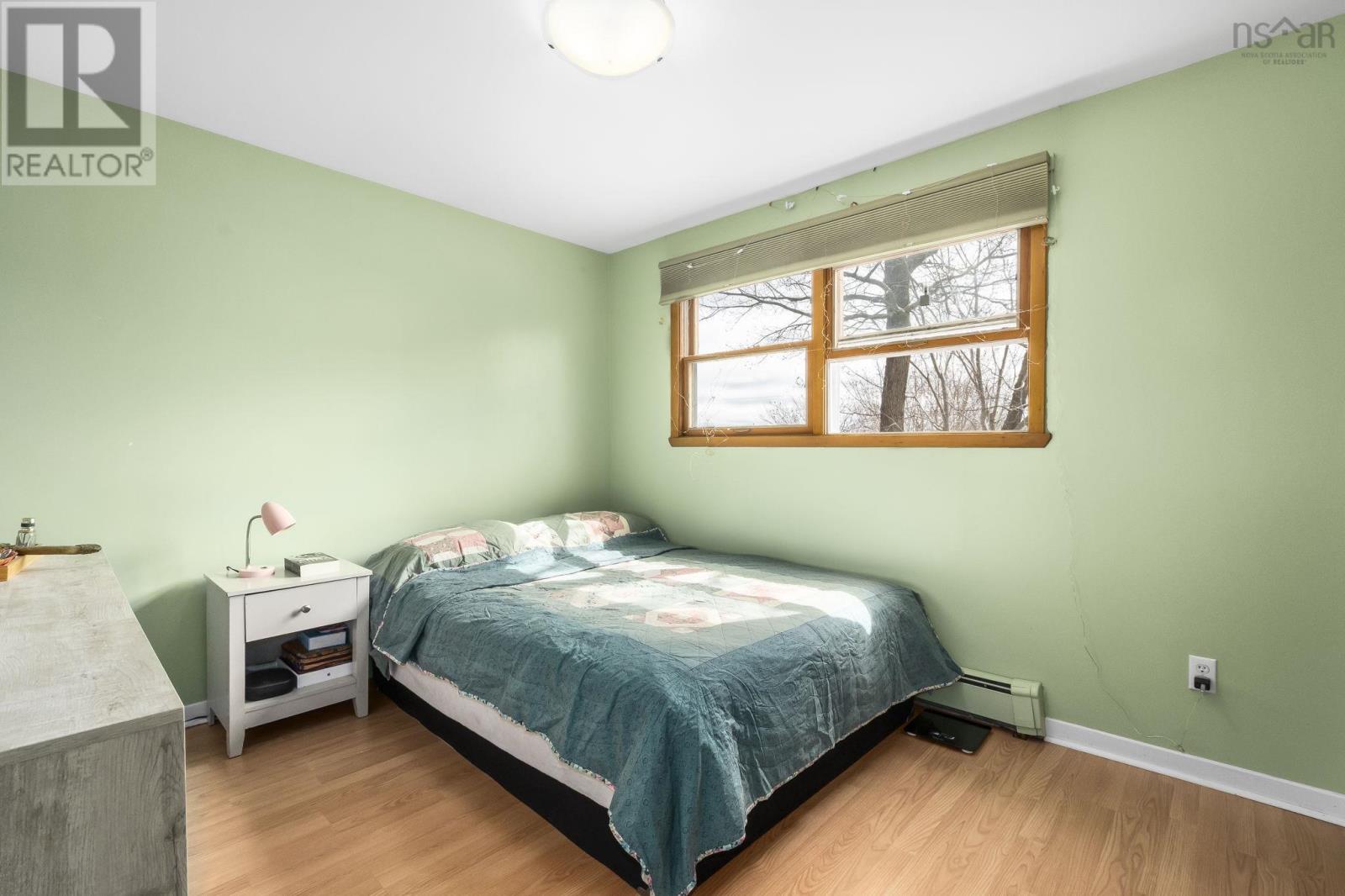 12 Campbell Drive - 22