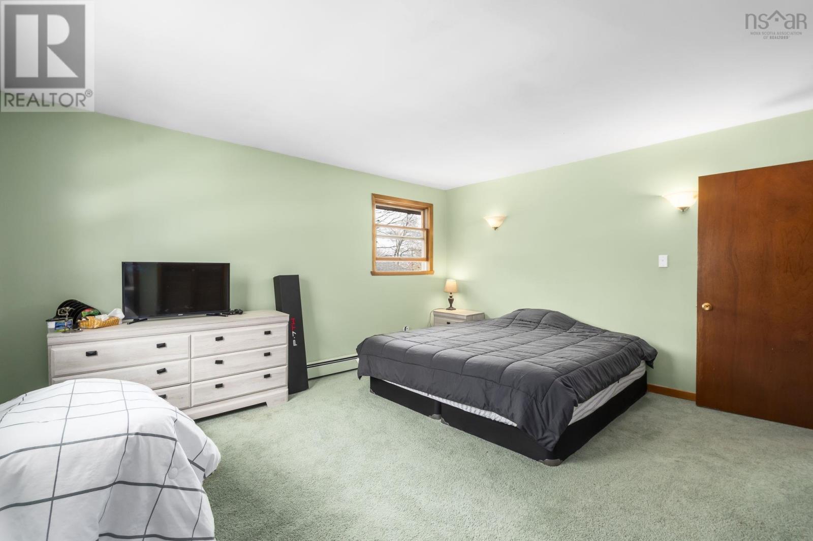 12 Campbell Drive - 25