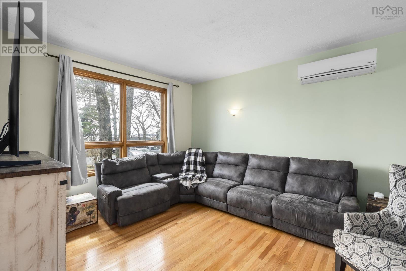 12 Campbell Drive - 9