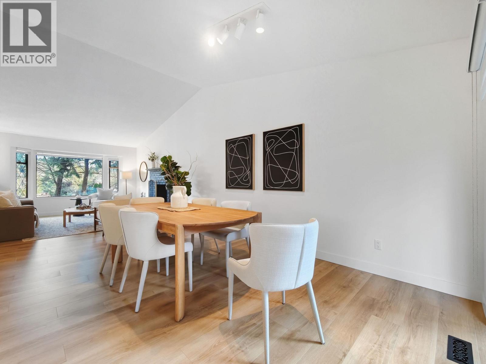 1777 CALEDONIA AVENUE, North Vancouver