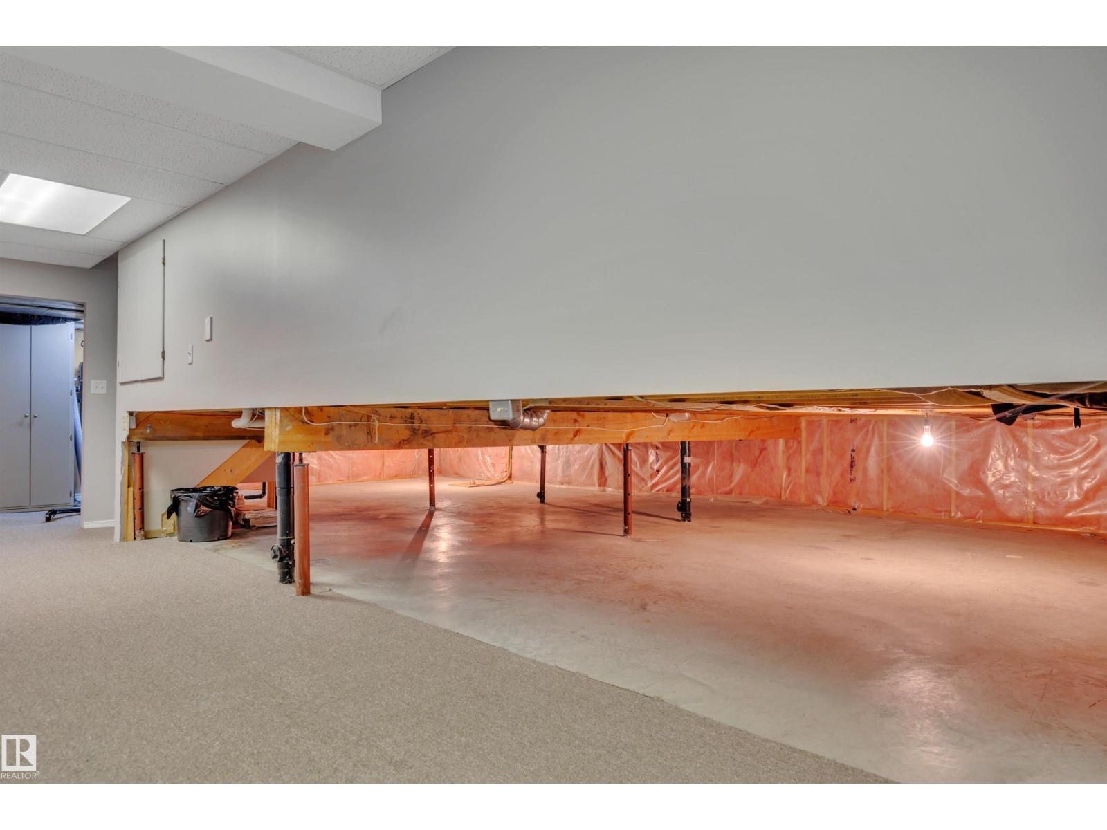 117 HOLLICK-KENYON WY NW - 48