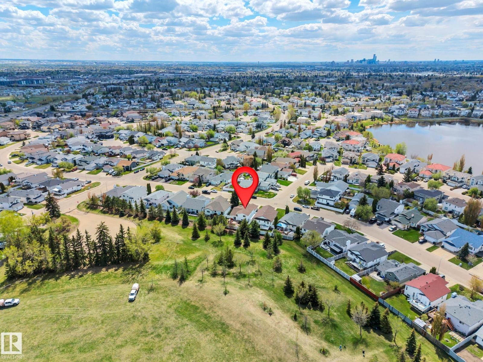 117 HOLLICK-KENYON WY NW - 64