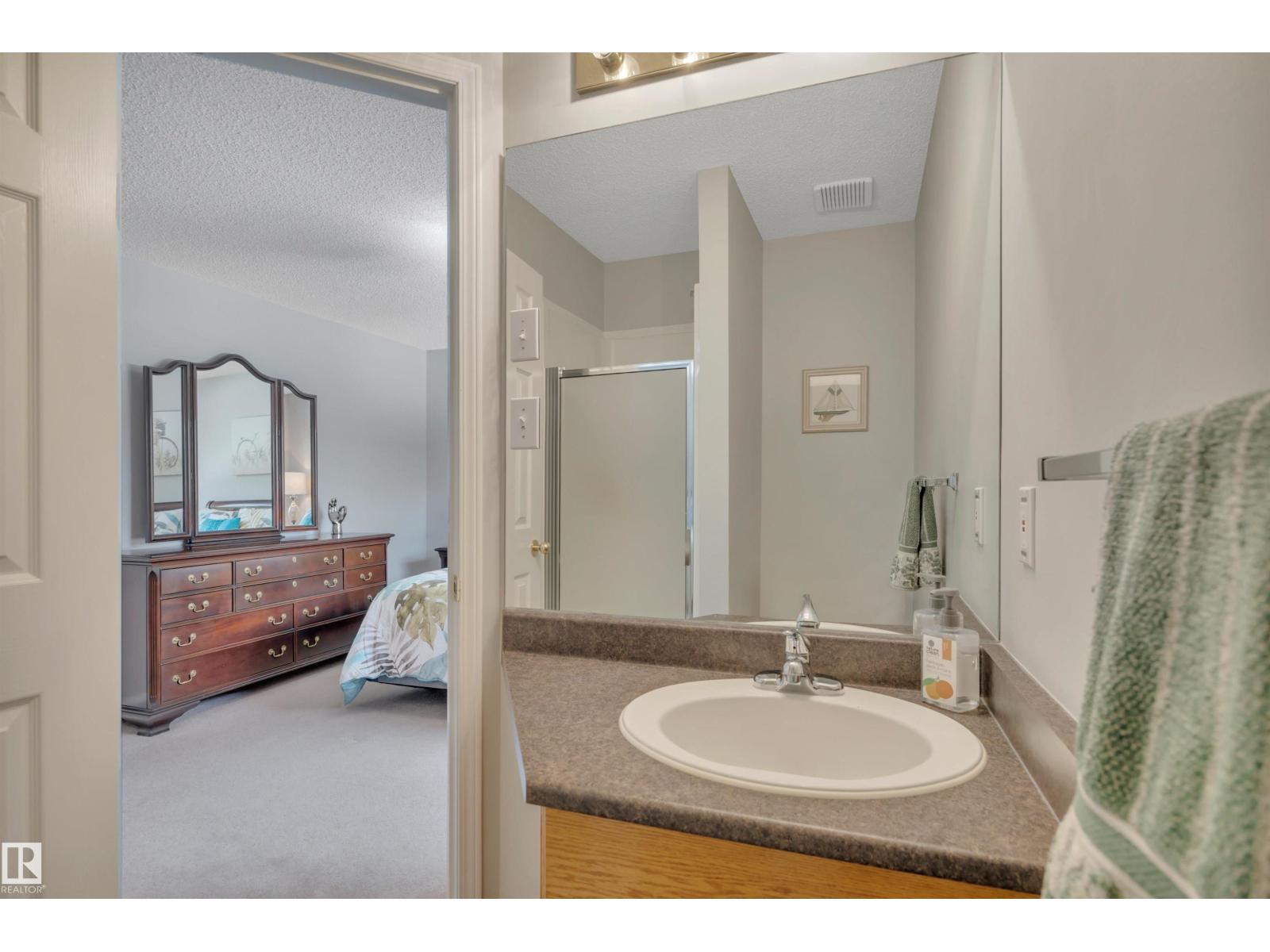 117 HOLLICK-KENYON WY NW - 26