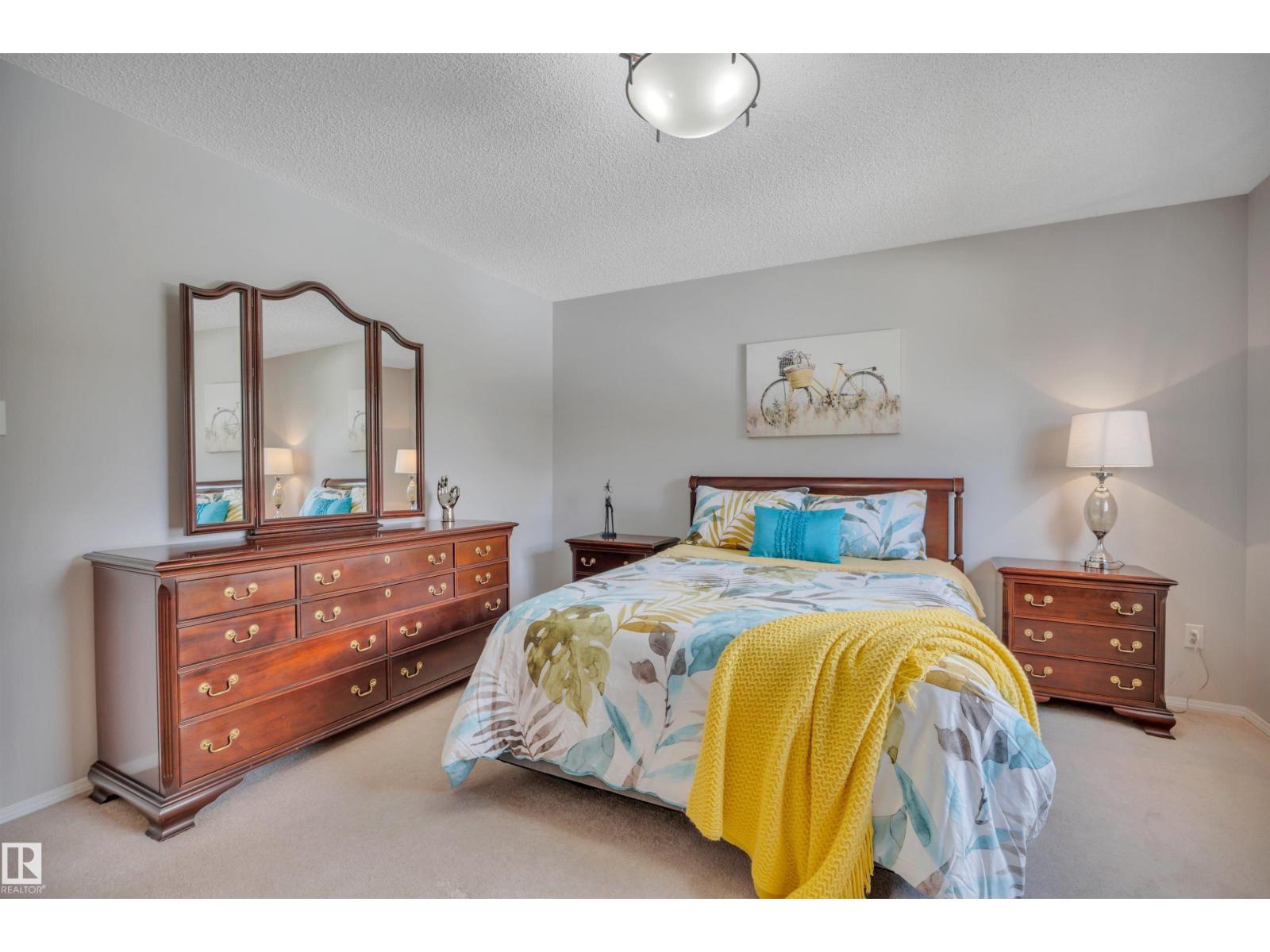 117 HOLLICK-KENYON WY NW - 23