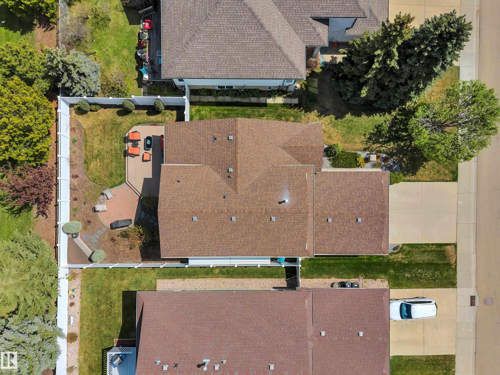 117 HOLLICK-KENYON WY NW - 63
