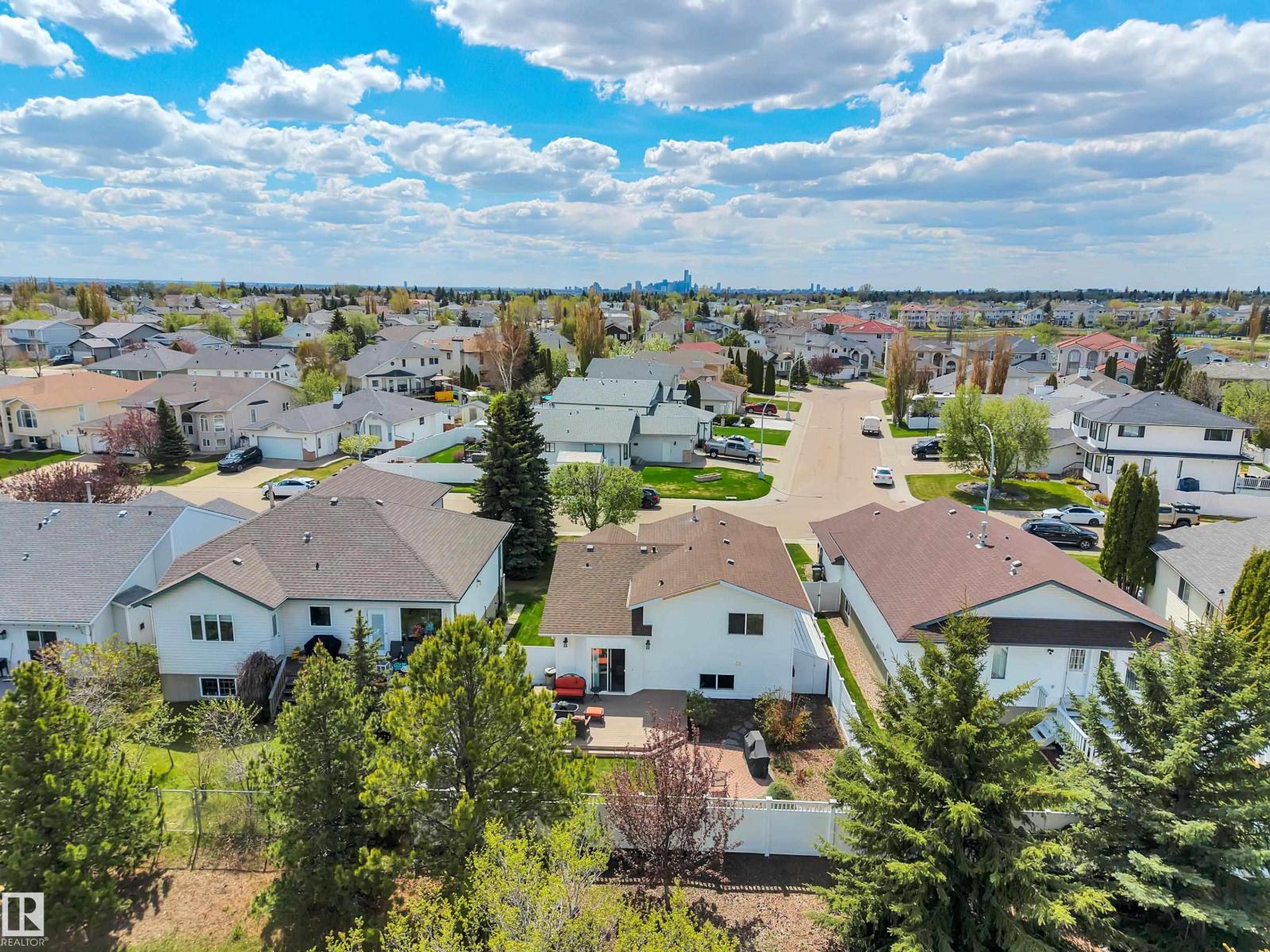 117 HOLLICK-KENYON WY NW - 62