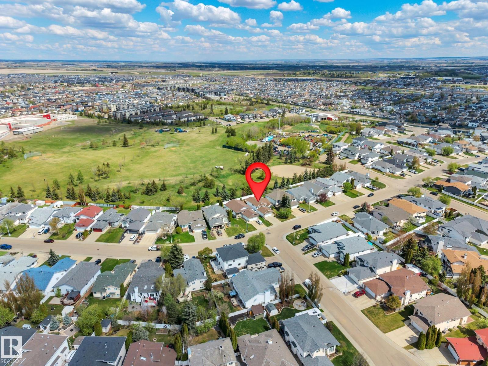 117 HOLLICK-KENYON WY NW - 69