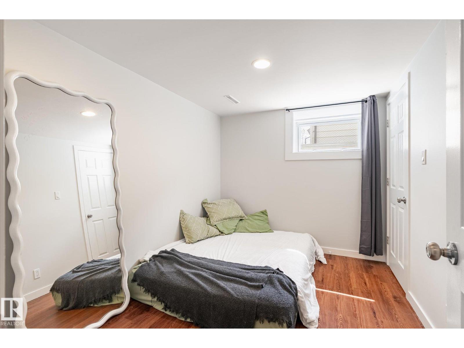 11606 68 ST NW - 29
