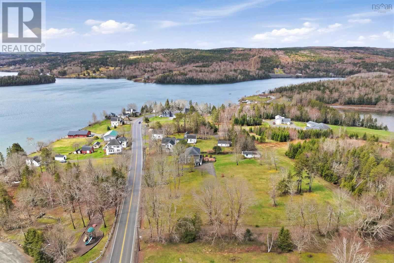 11659 Highway 16 - 39