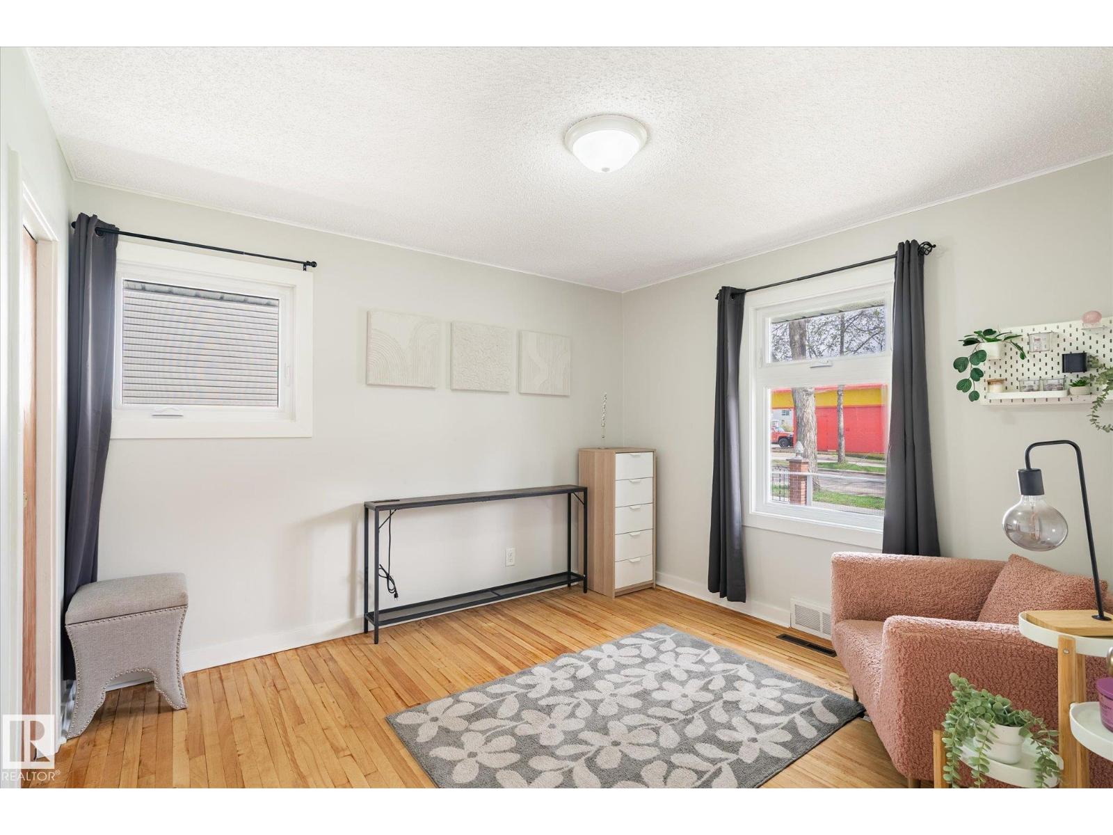 11606 68 ST NW - 18