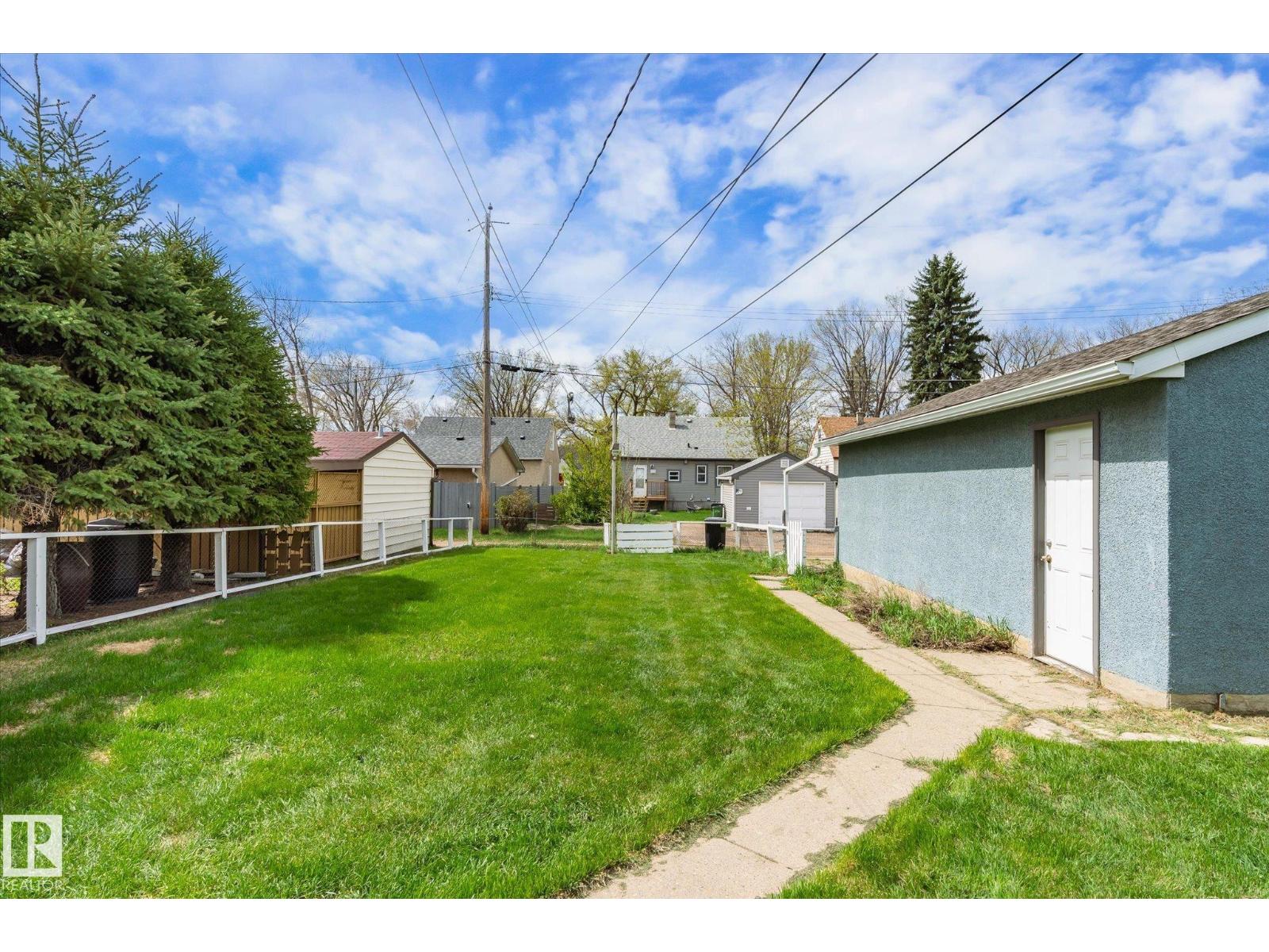 11606 68 ST NW - 39