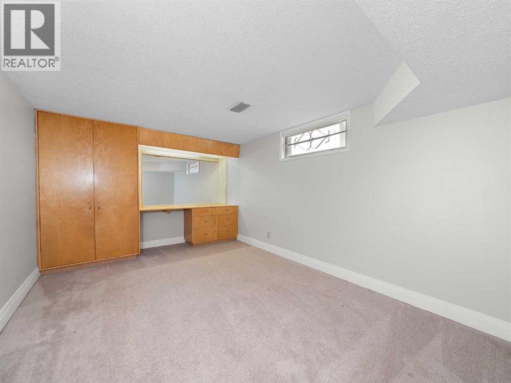 5123 Bulyea Road NW - 29