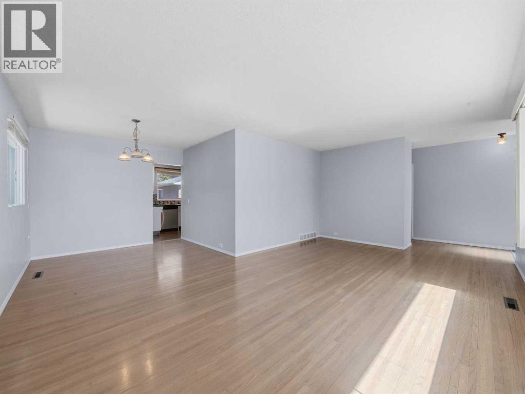 5123 Bulyea Road NW - 7