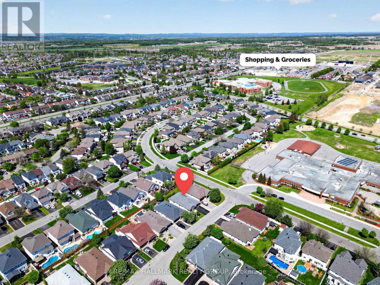 853 SWALLOWTAIL CRESCENT - 34