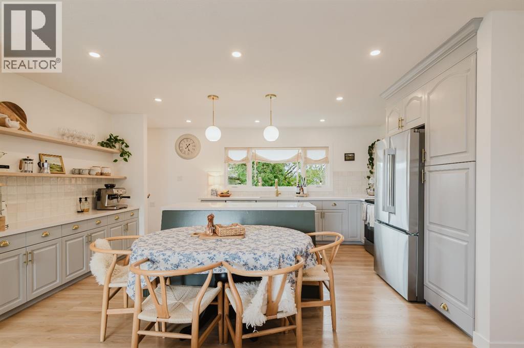 10415 109 Ave - 8