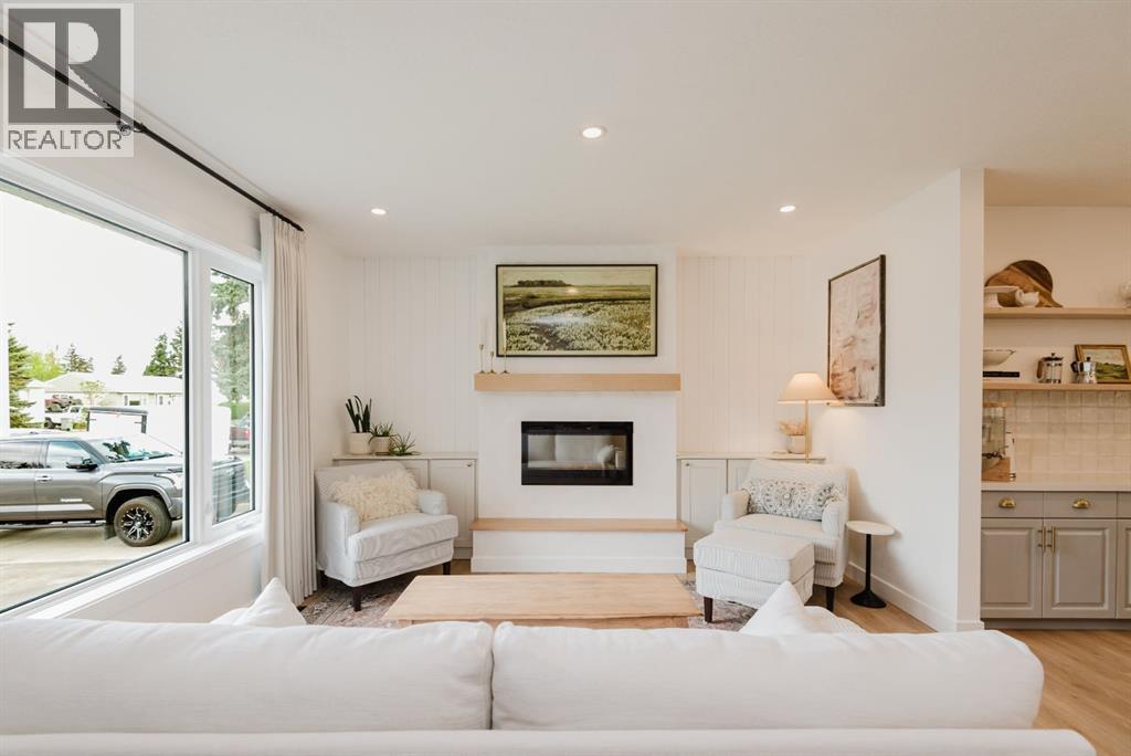 10415 109 Ave - 7