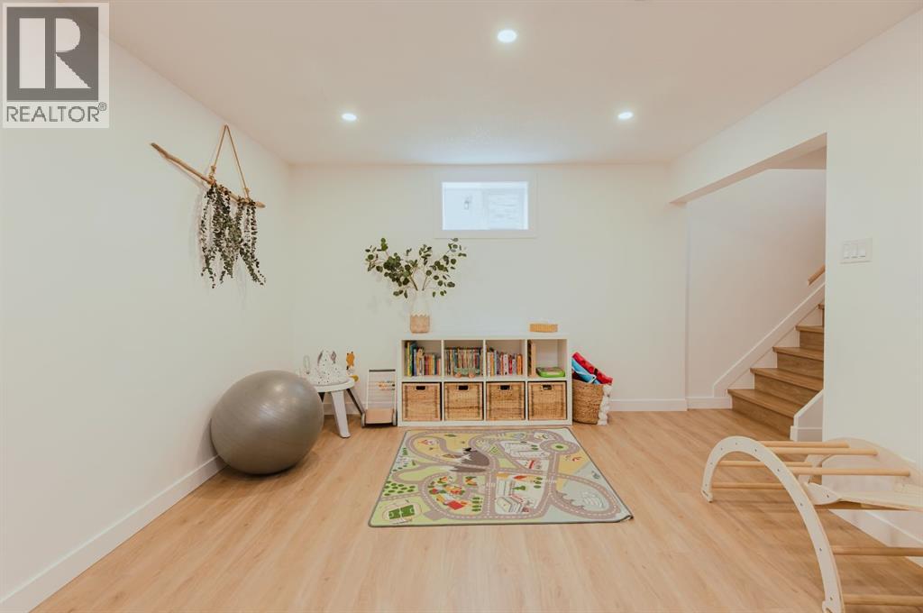 10415 109 Ave - 25