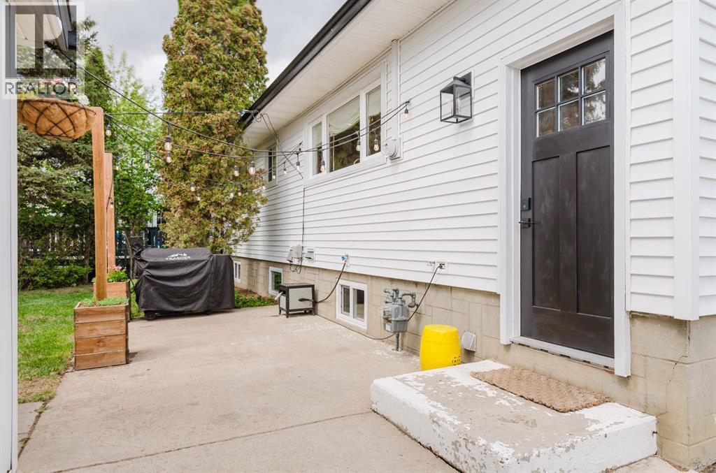10415 109 Ave - 37