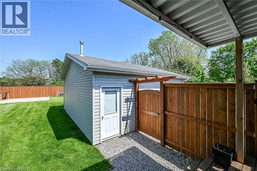2 COACHWOOD Road - 40
