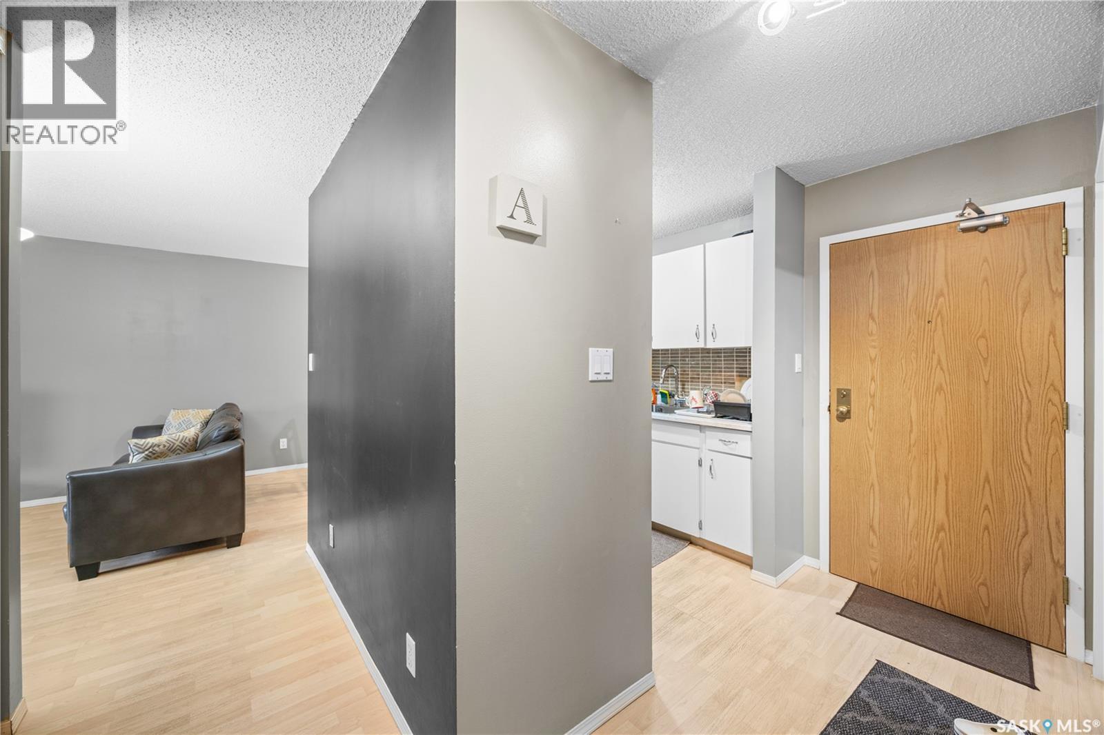 #236 310 Stillwater DRIVE - 15