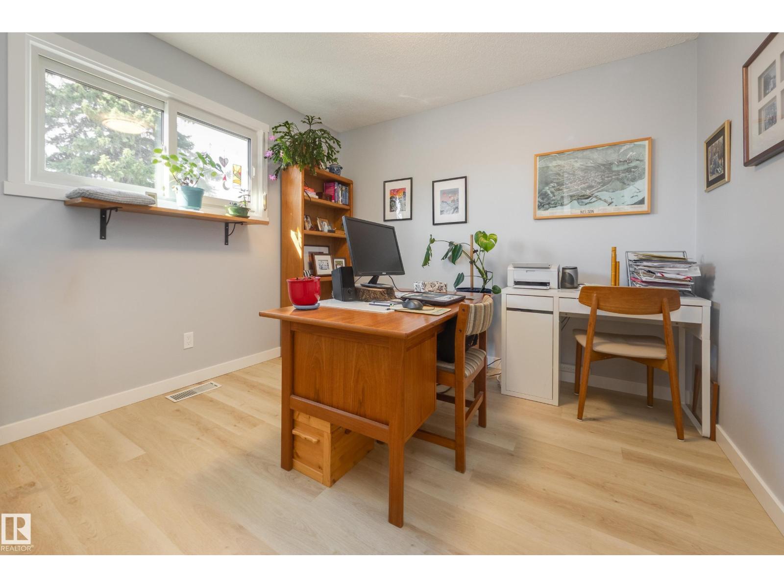 7211 90 AV NW NW — photo 23