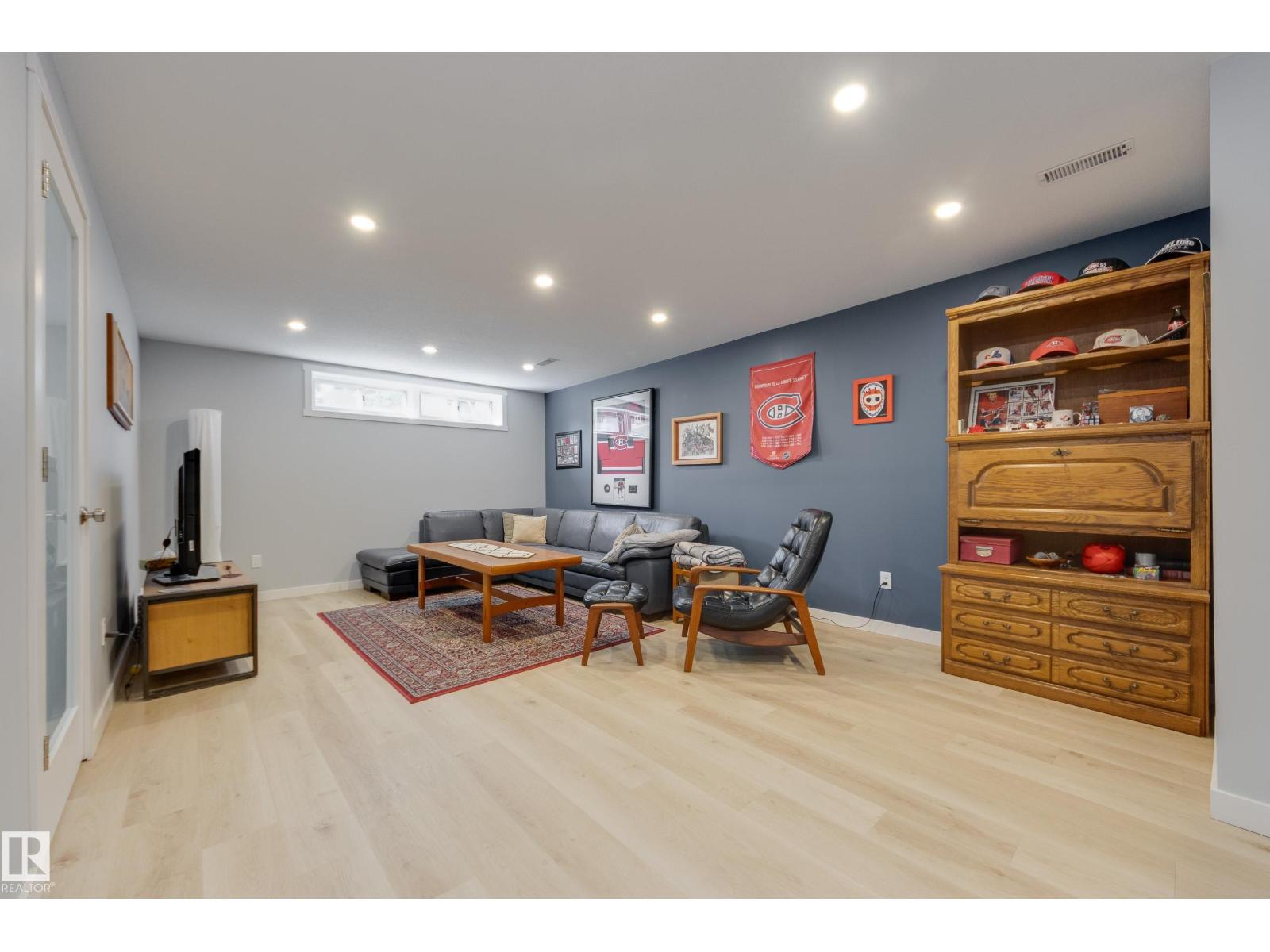 7211 90 AV NW NW — photo 31