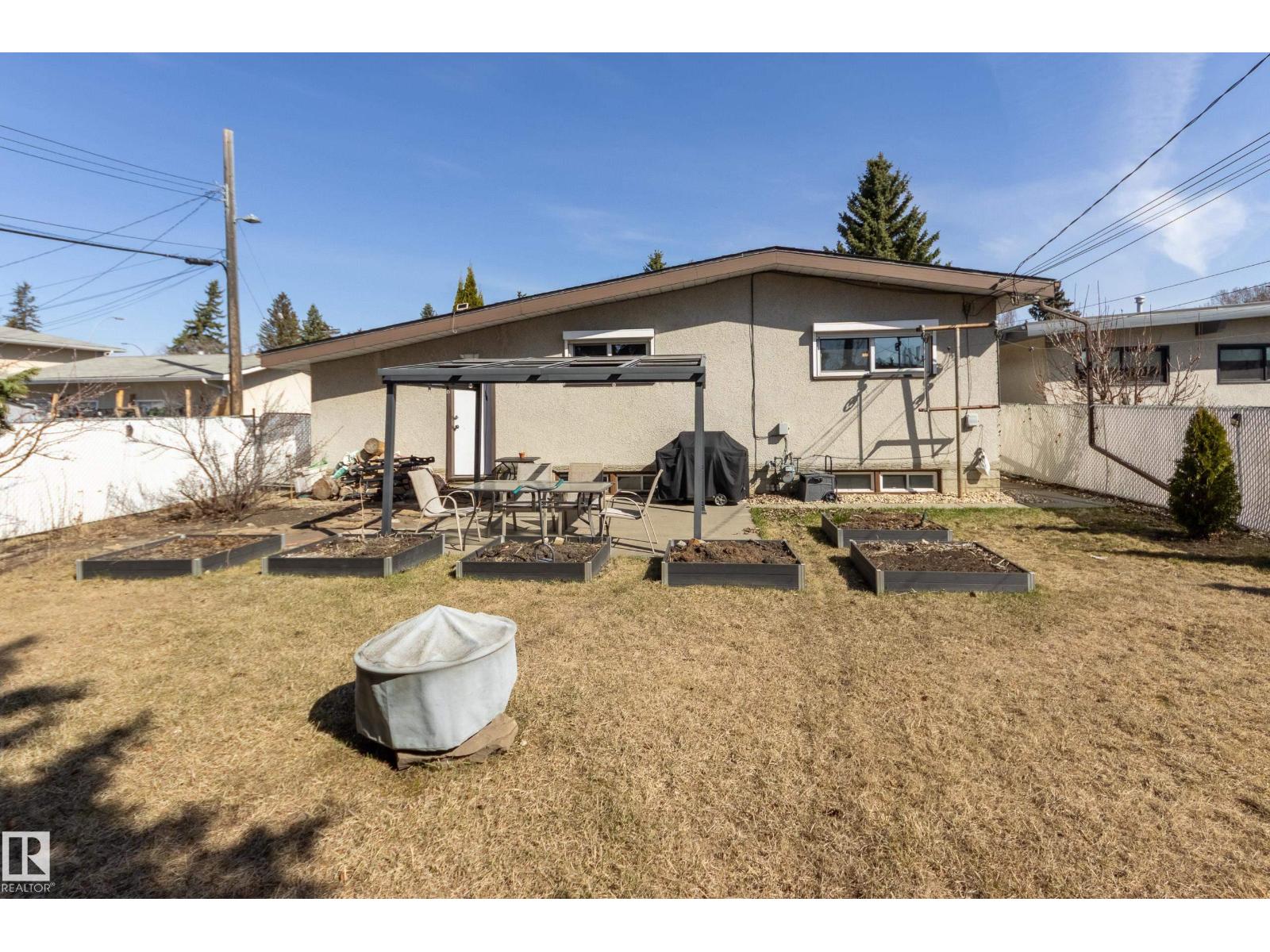 7211 90 AV NW NW — photo 44