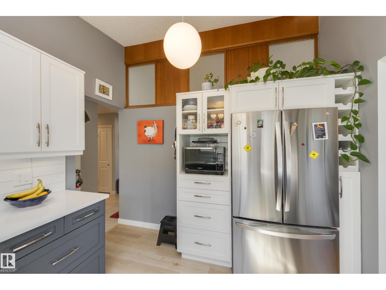 7211 90 AV NW NW — photo 16