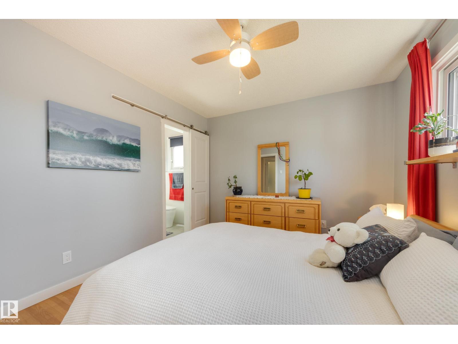7211 90 AV NW NW — photo 21