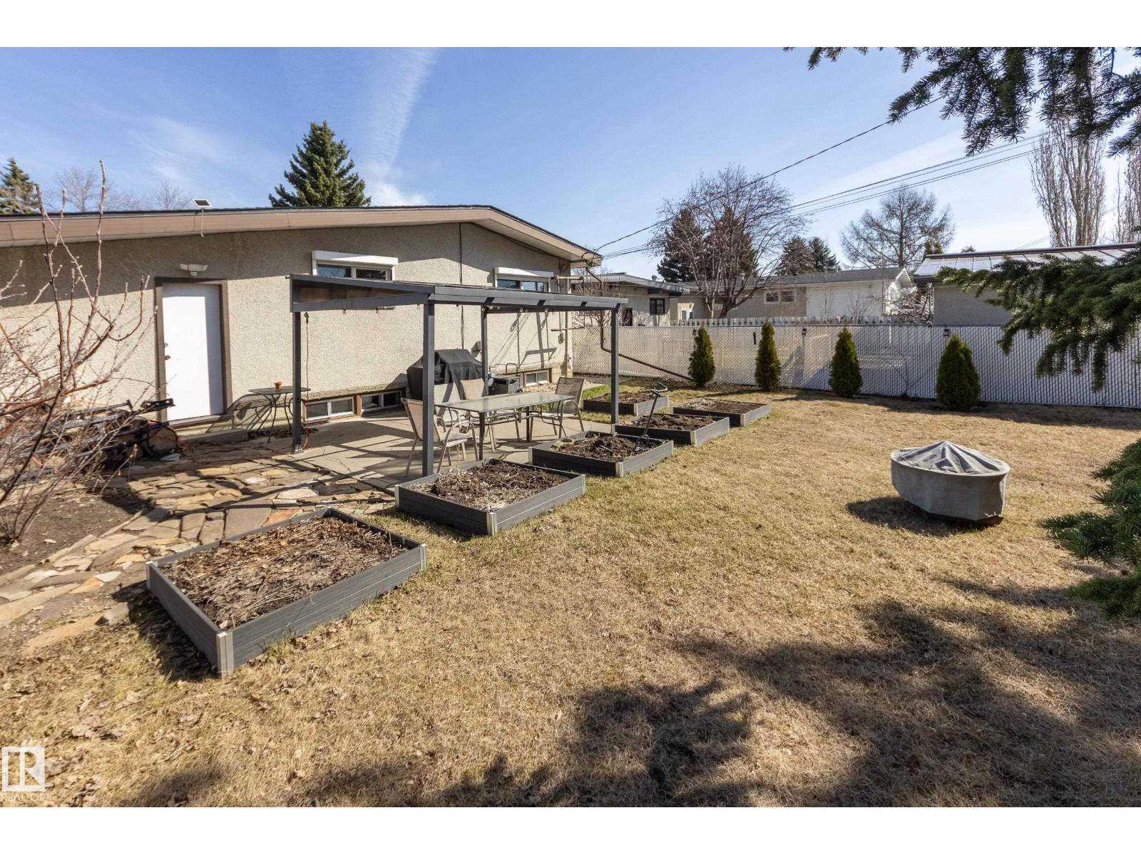 7211 90 AV NW NW — photo 45