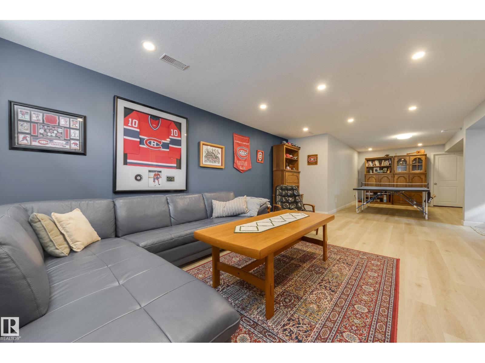 7211 90 AV NW NW — photo 33