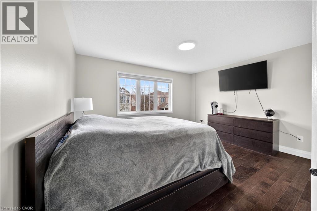 207 ARTHUR FACH Drive, Cambridge, Ontario, N1T2G2 — Photo 18