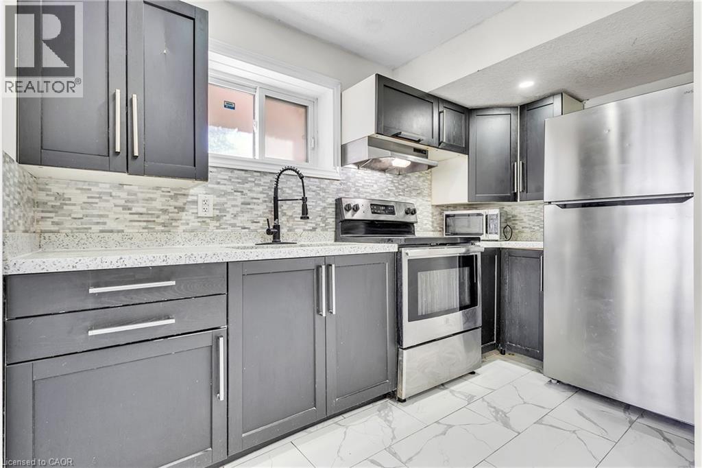 73 FITZGERALD Drive - 39