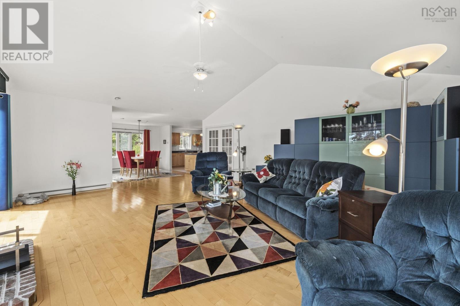 Property photo of 821 Shad Point Parkway