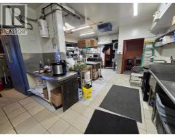 6712 50 Avenue, Red Deer, AB T2N4E1 Photo 6