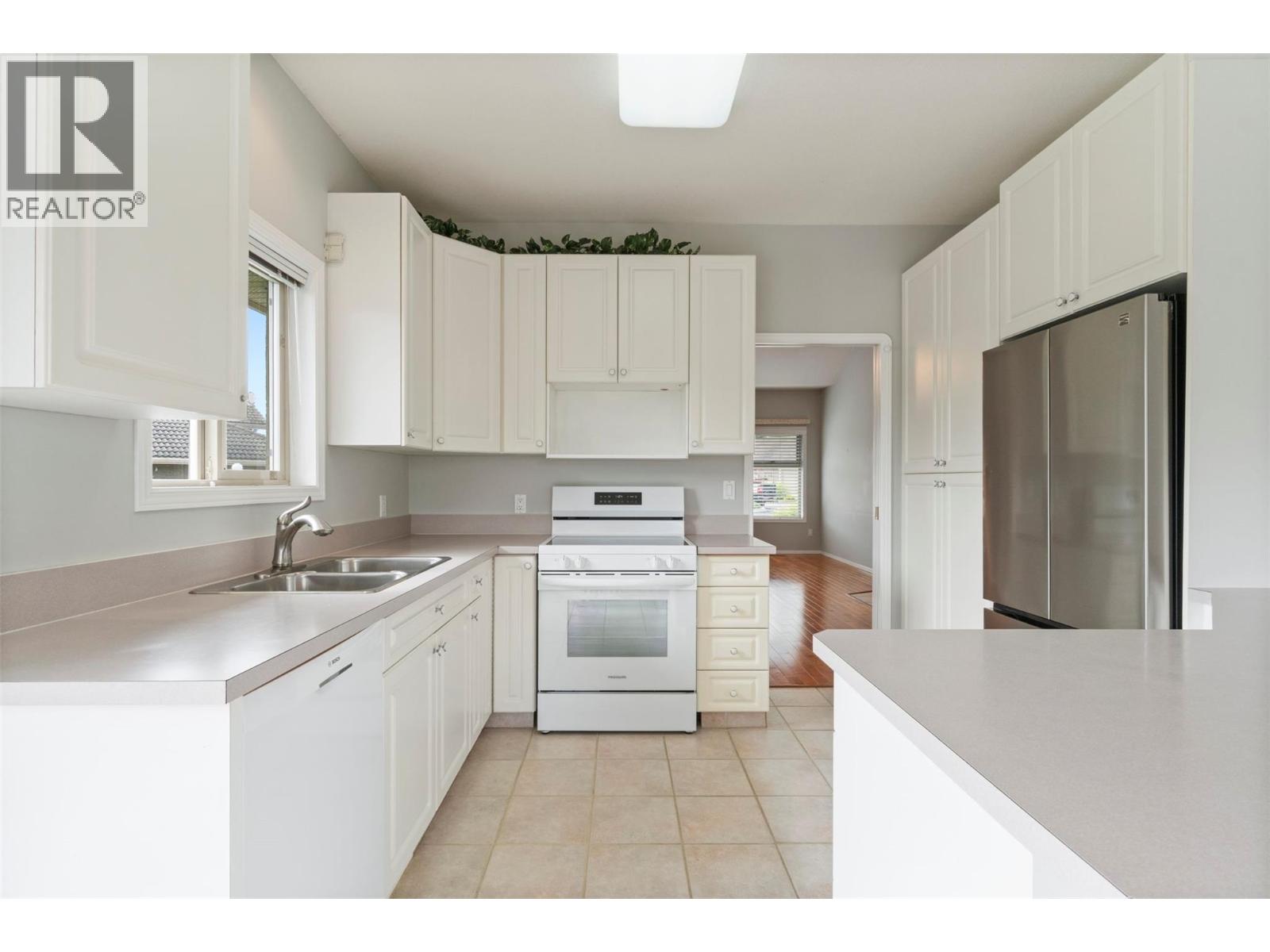 2550 Golf Course Drive Unit# 24, Blind Bay