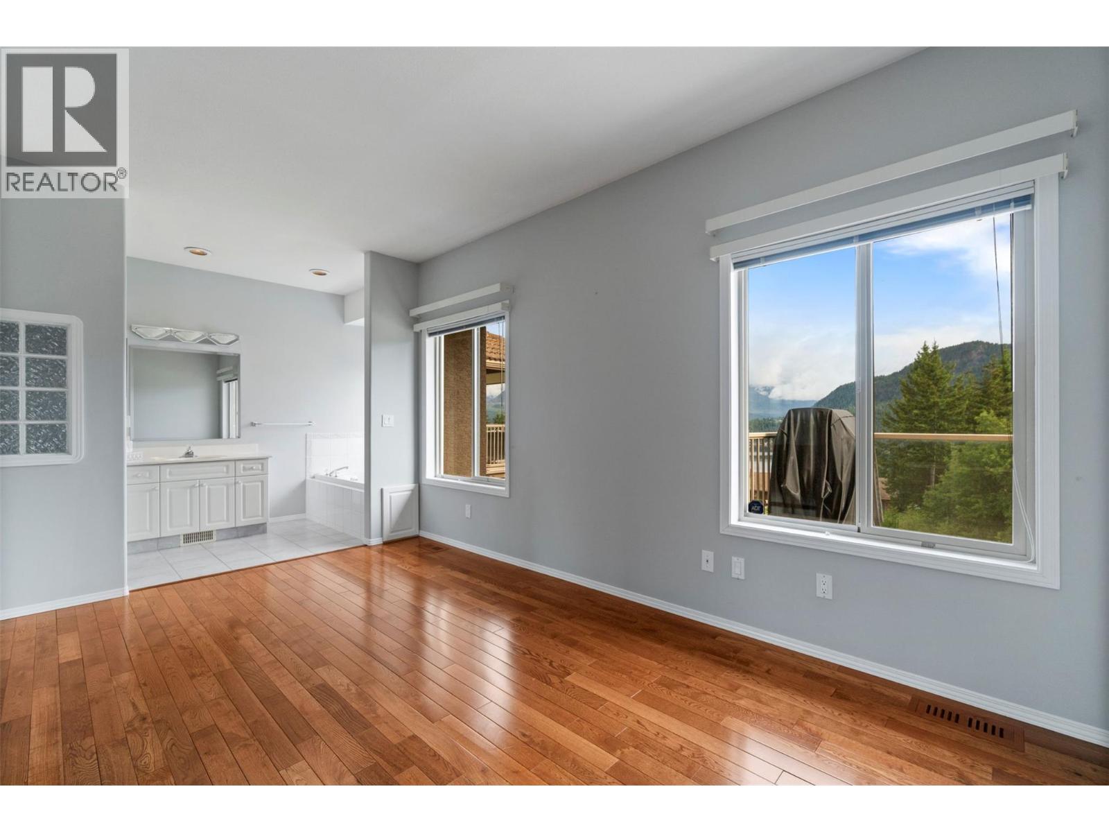 2550 Golf Course Drive Unit# 24, Blind Bay