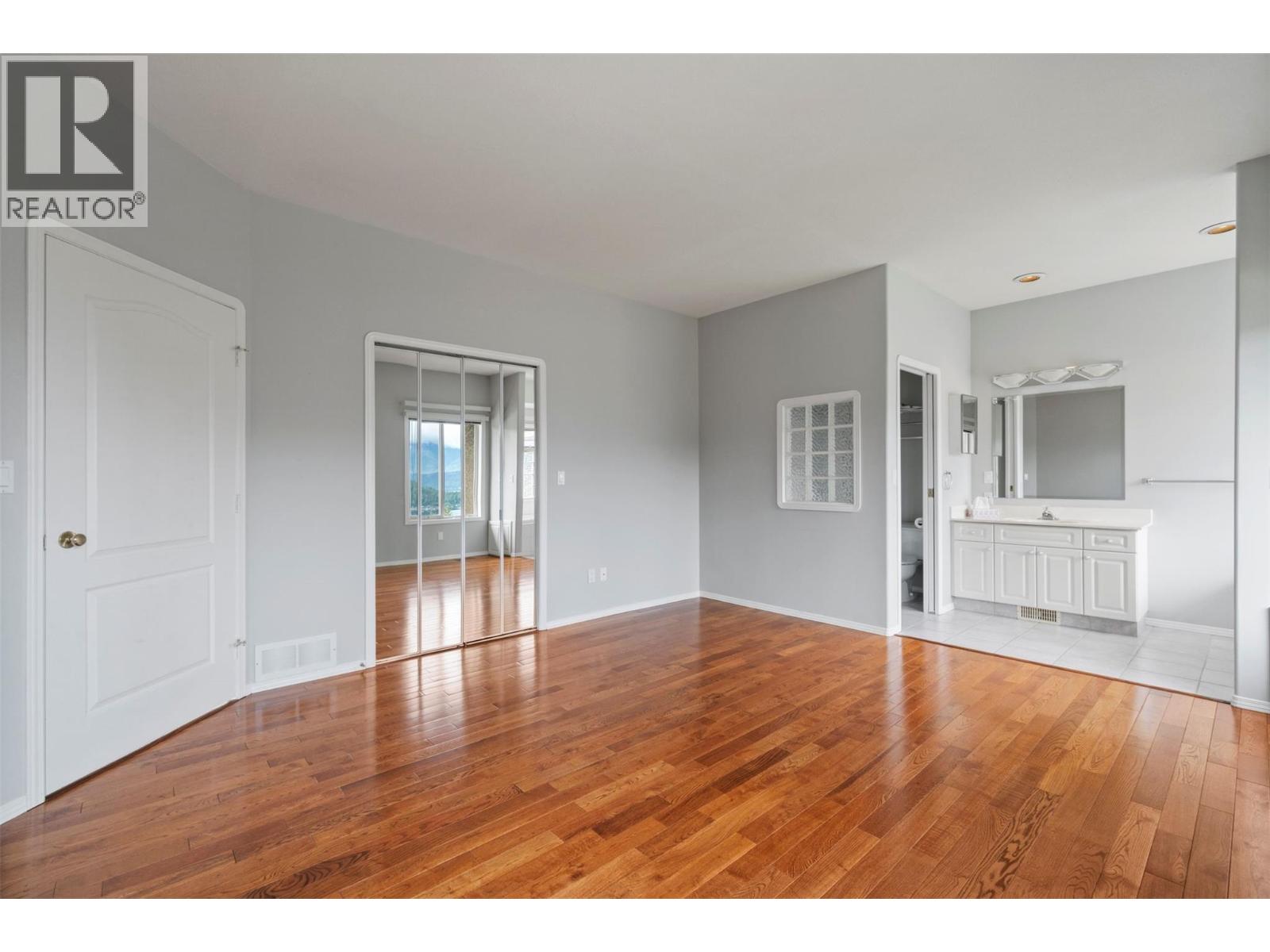 2550 Golf Course Drive Unit# 24, Blind Bay