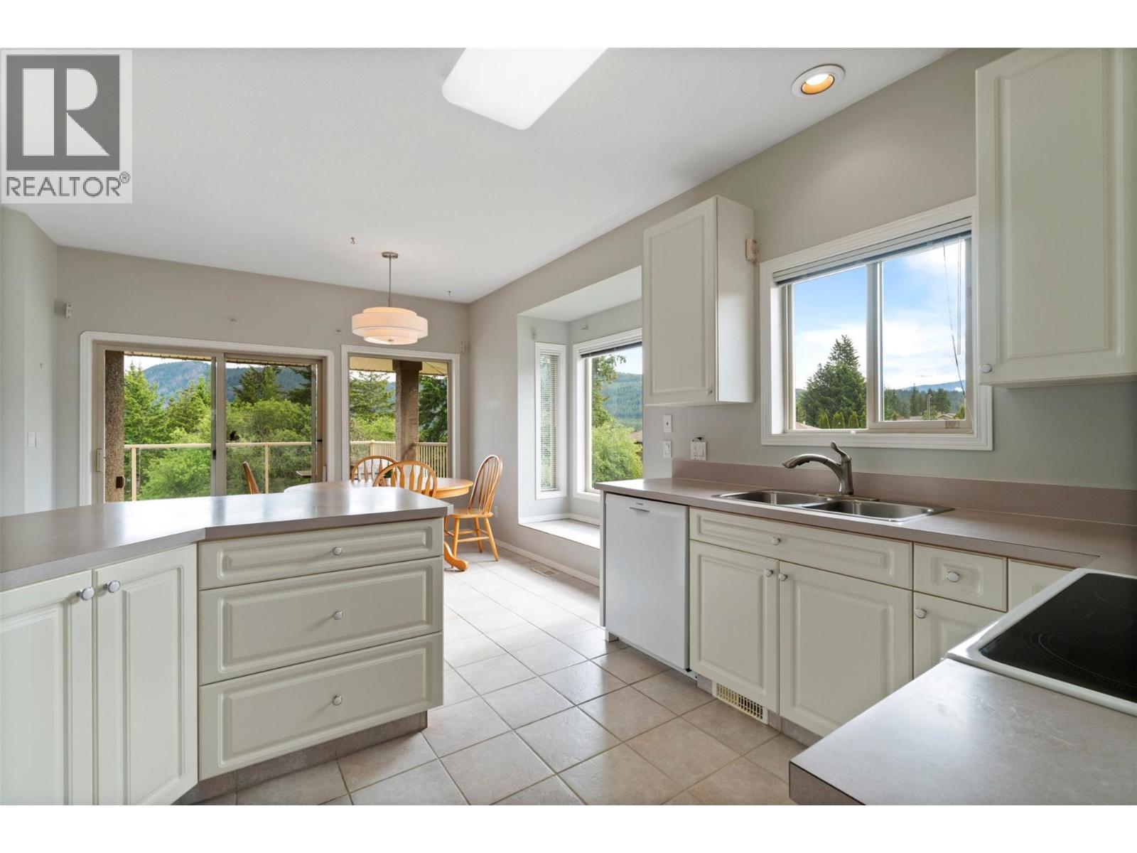 2550 Golf Course Drive Unit# 24, Blind Bay