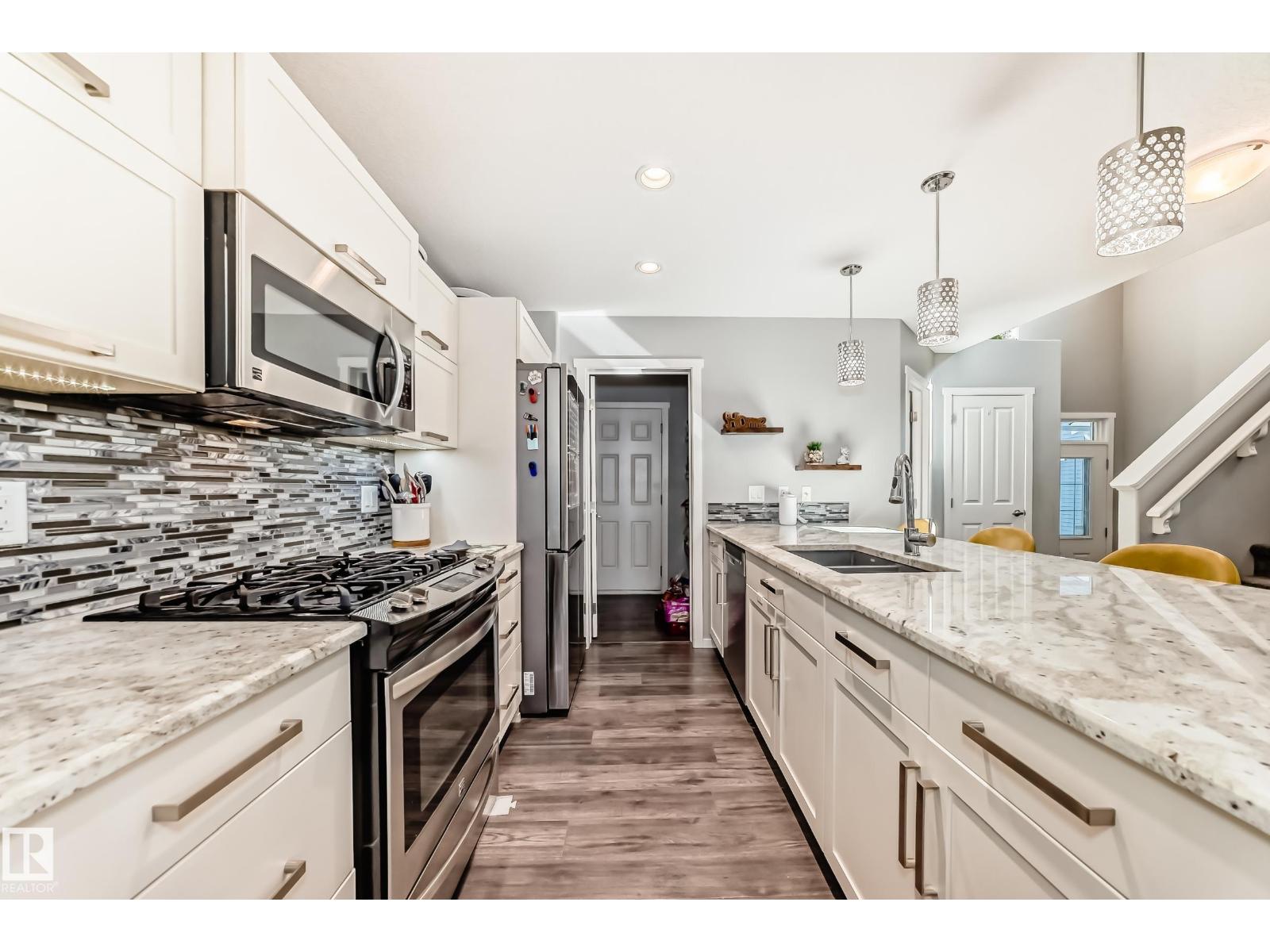 267 STURTZ BN — photo 10