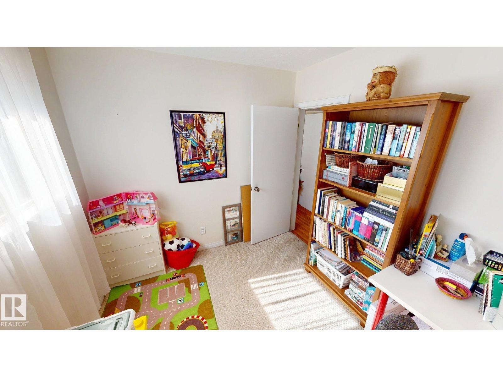 9650 86 ST NW - 10