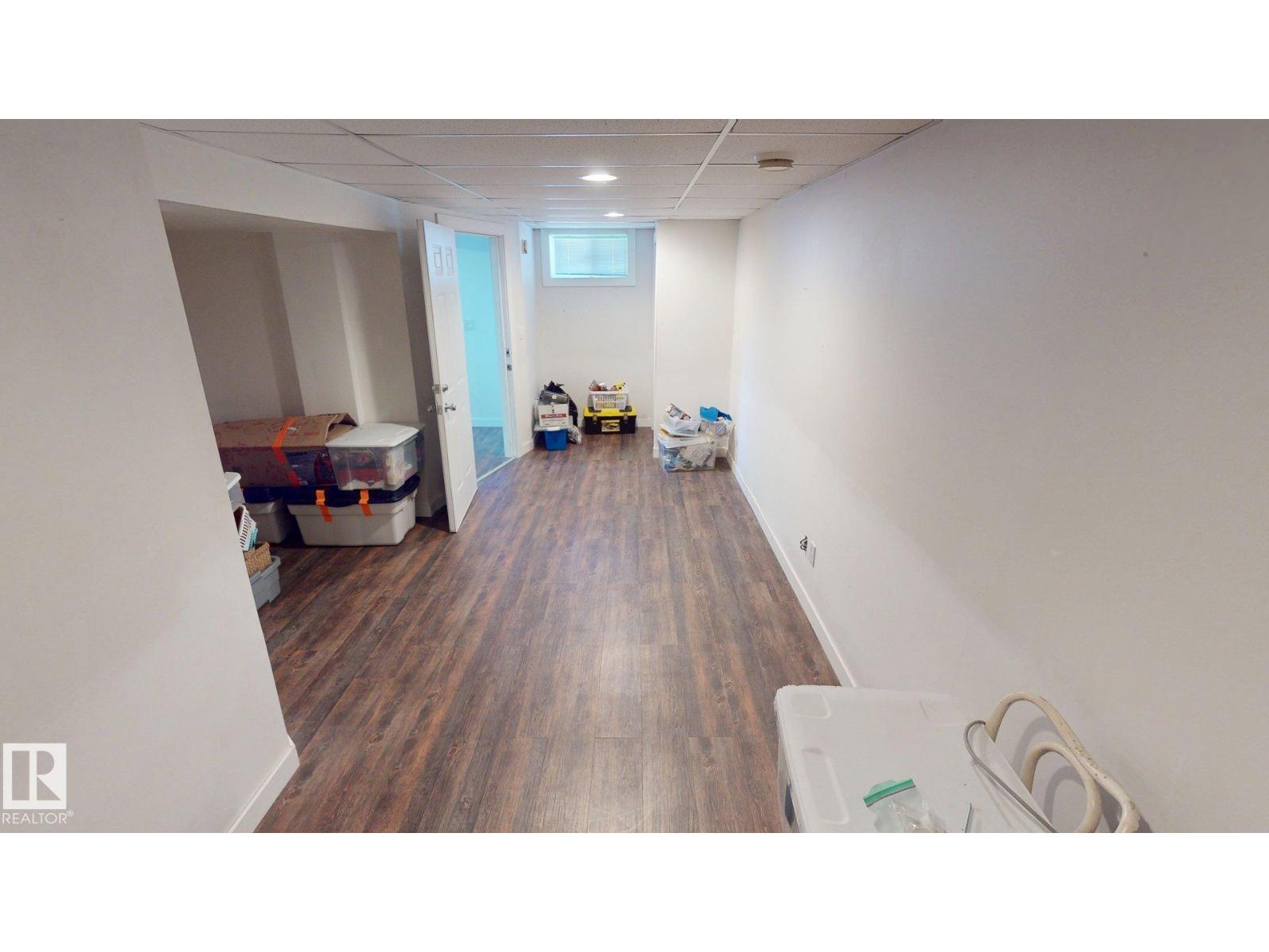 9650 86 ST NW - 15